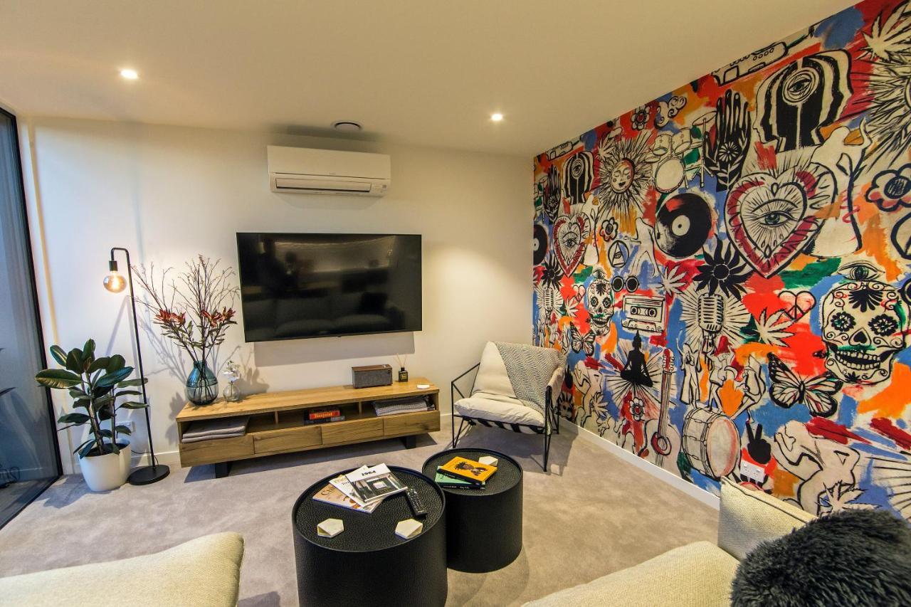Funk In The City - Luxury Laneway Apartment With Single Garage ไครสต์เชิร์ช ภายนอก รูปภาพ